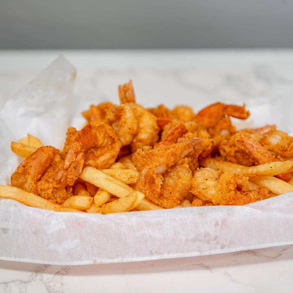 Fried shrimp with fries