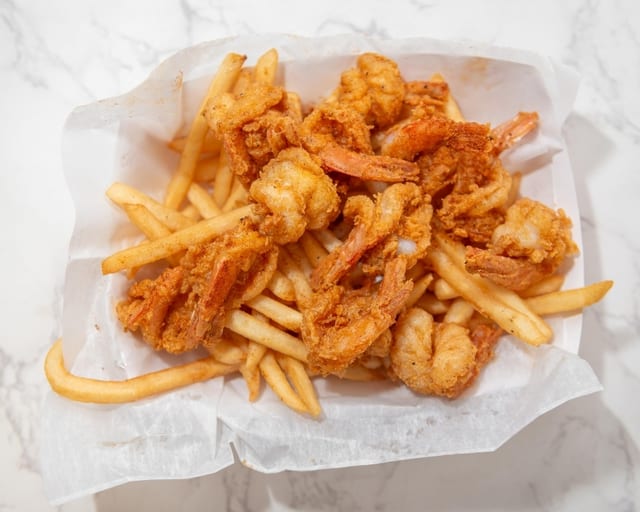 10 Fried Shrimps and Fries